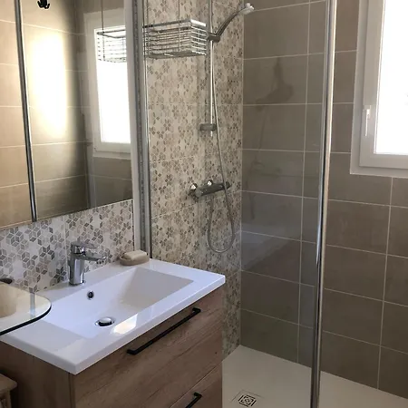 Holiday home A Castres-saix *