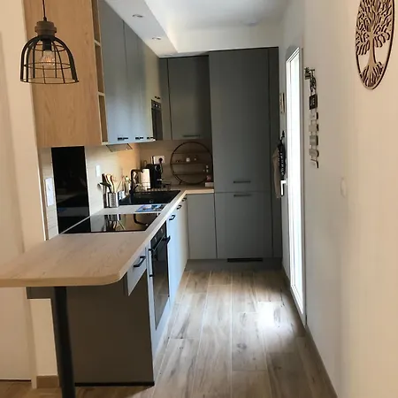 A Castres-saix بيت للعطل سايكس